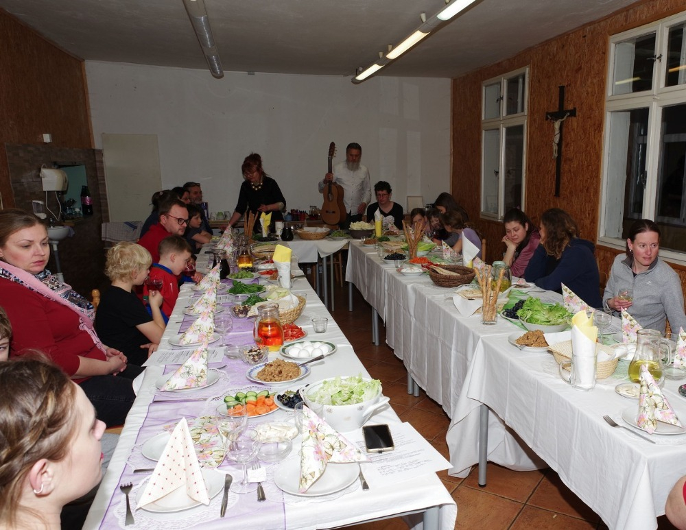 pesachová večeře.jpg