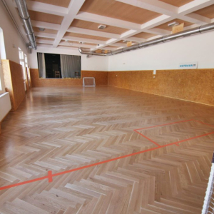 TĚLOCVIČNA (společenský sál)